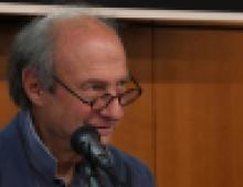 Bernard Golse hablando en la conferencia