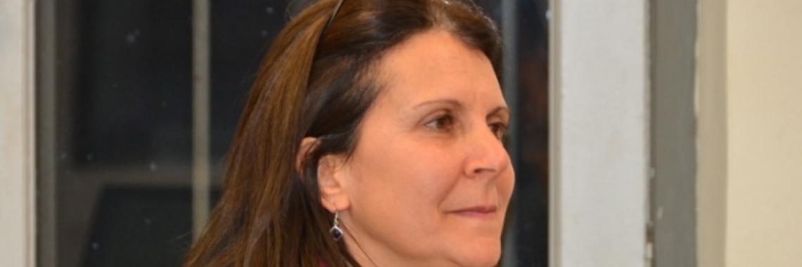 Prof.  Adj. Mª Rosa Fernández